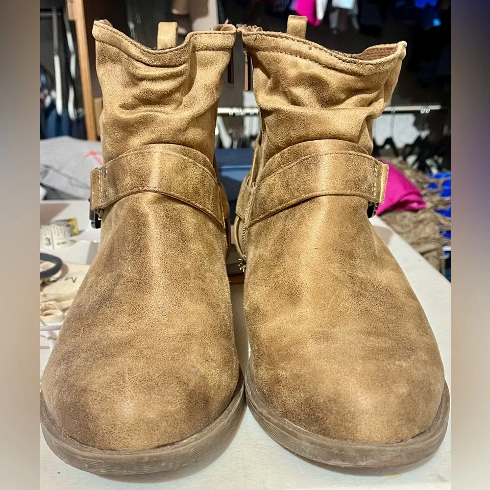 Casual Brown Ankle Boots with Buckle by Torrid 9 Wide - Picture 3 of 6